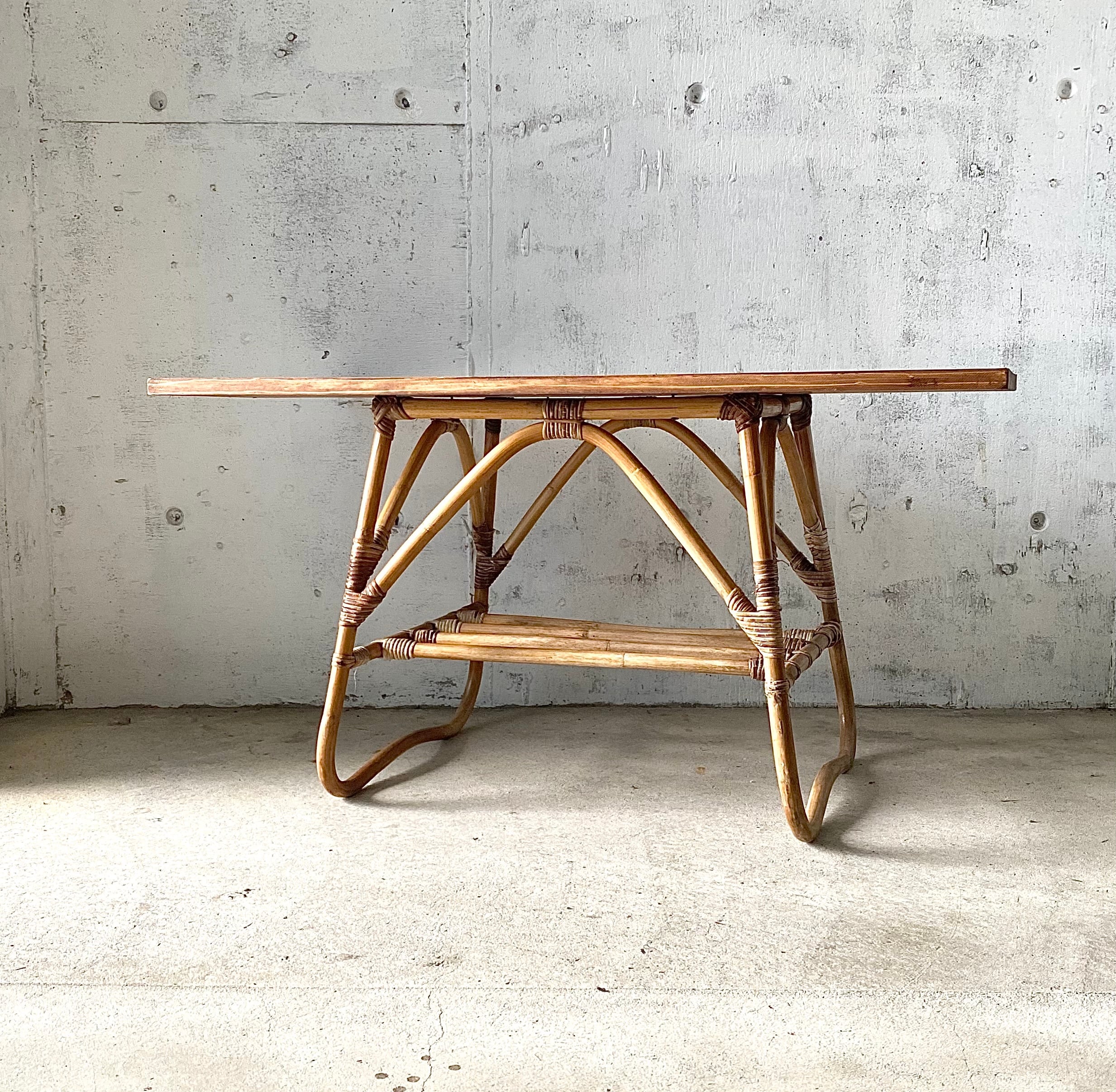 木味×ラタン脚のテーブル[古家具] | giraffes craft