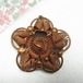 銅製のフラワーブローチ  ヴィンテージアクセサリーのセール通販 11626B