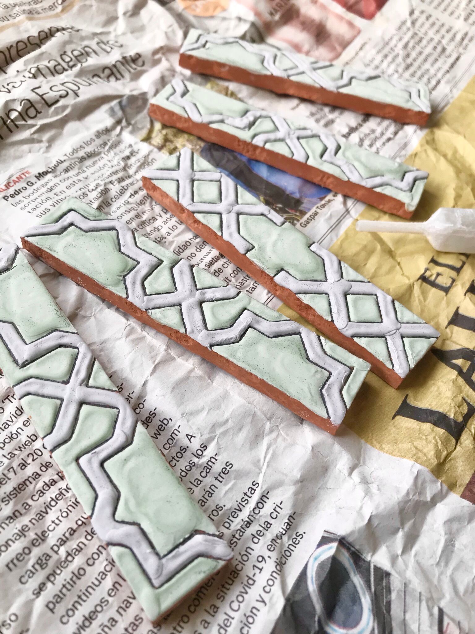 受注生産品】スペインタイルのカトラリーレスト5個セット 木製フレーム