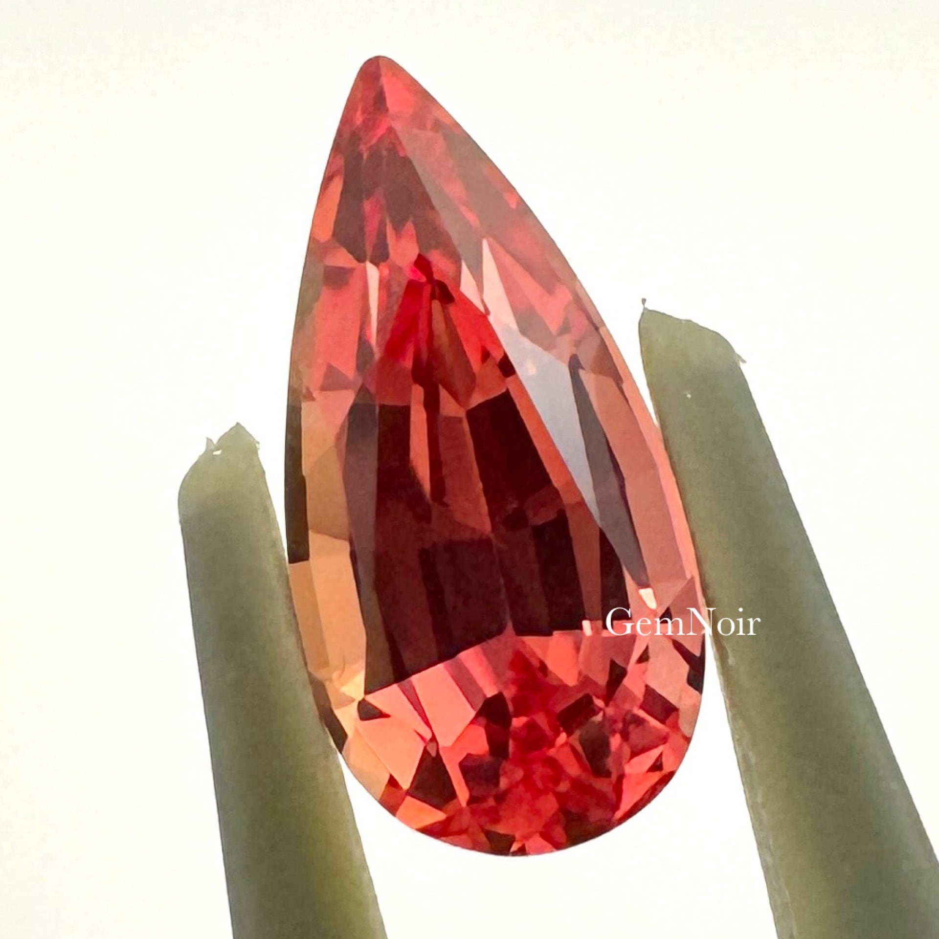 1.76ct 10×5×4mm前後【緋色】合成パパラチアカラーサファイア×ゆっくり 