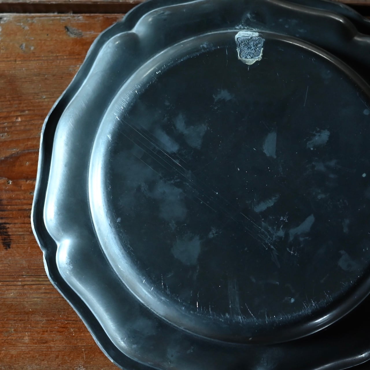 Pewter Plate / ピューター プレート〈 お皿・エタン・収納・店舗什器