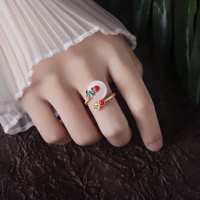 XIANGYUNGEシリーズ】☆チャイナ風飾り☆ ピアス（ペア）orネックレス