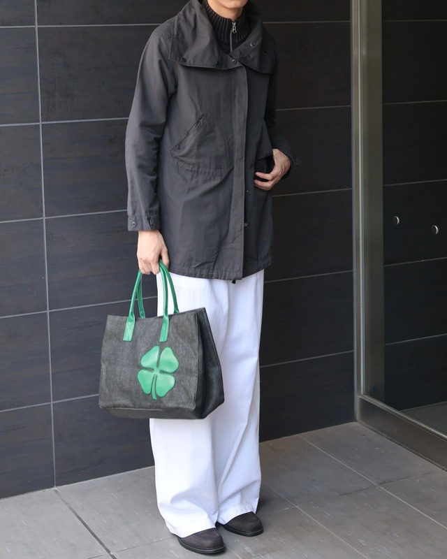 Dart wide chino pants
