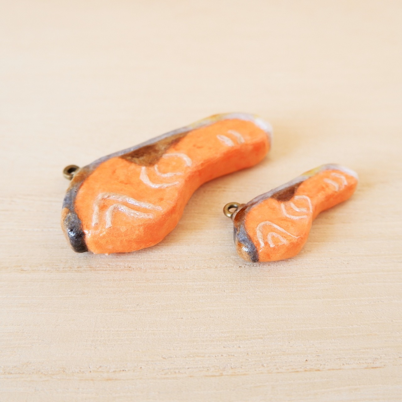 選べる金具7種類！『焼き鮭』和紙小物／和紙アクセサリー