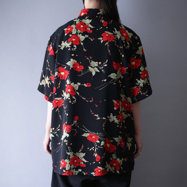 beautiful flower pattern and good button design h/s shirt