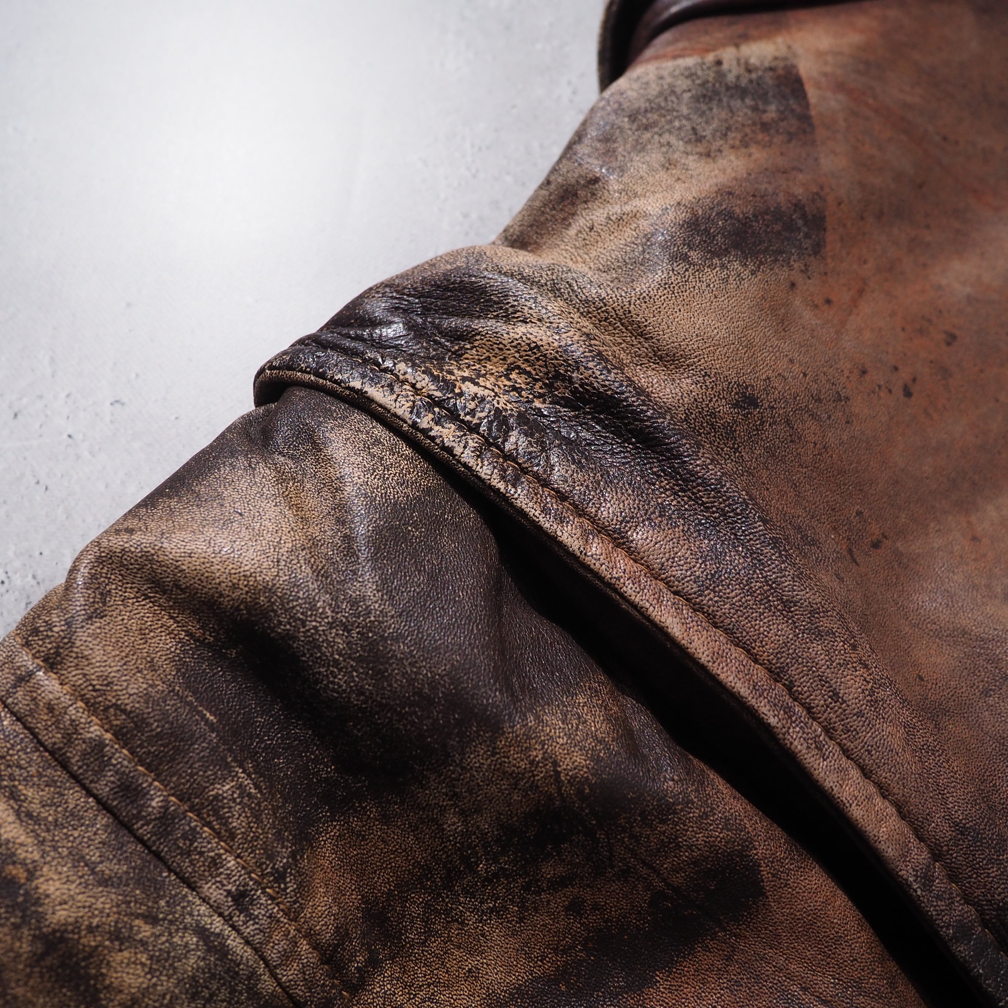 ” Special ” Aging processing Big Pockets vintage leather jacket