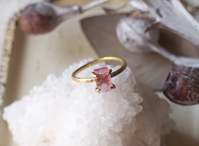ulala134ulala様オーダー 原石のピンクトルマリンのリング