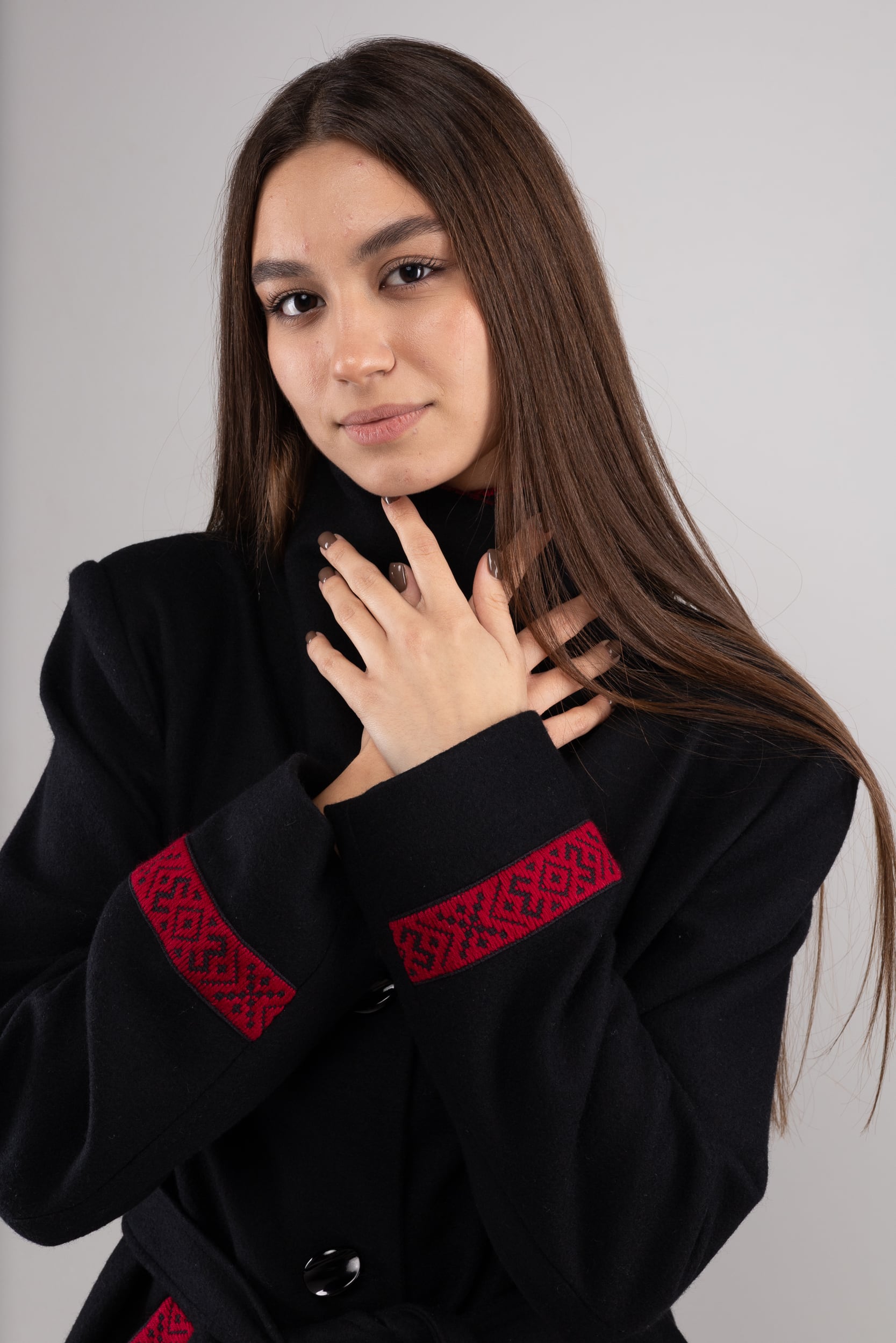 岐阜県の服/ファッション 冬の手刺繡コートです