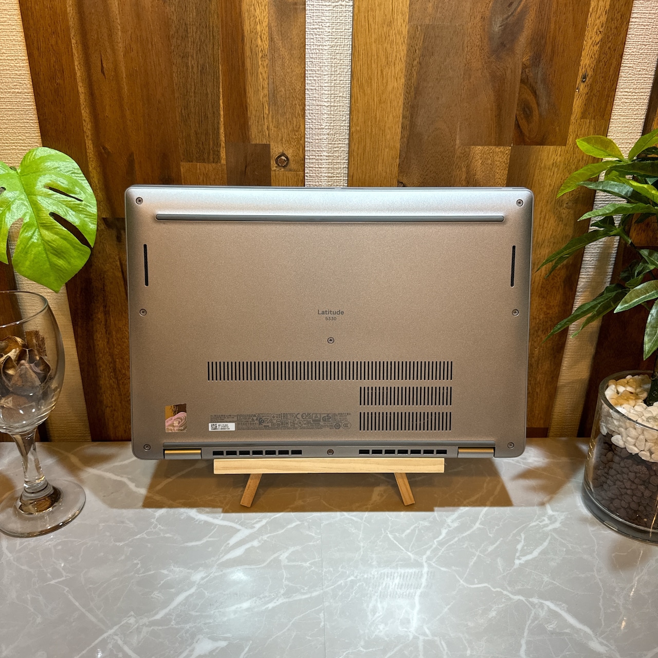 2022年式 DELL Latitude 5330 / 第12世代 Core i5-1235U / メモリ8GB / SSD256GB