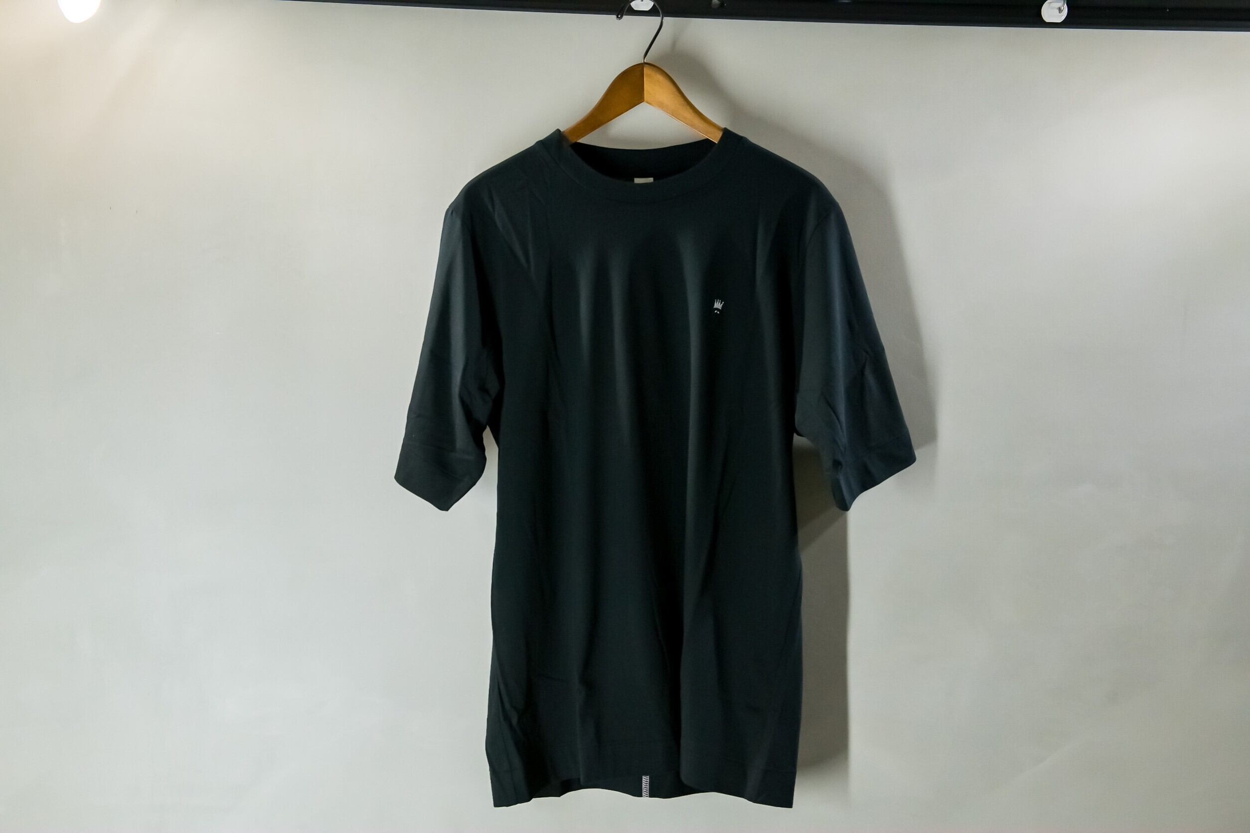 SHINYA KOZUKA 刺繍Tシャツ | NOUVEL des HIOC（ヌベル デ ヒオーク）