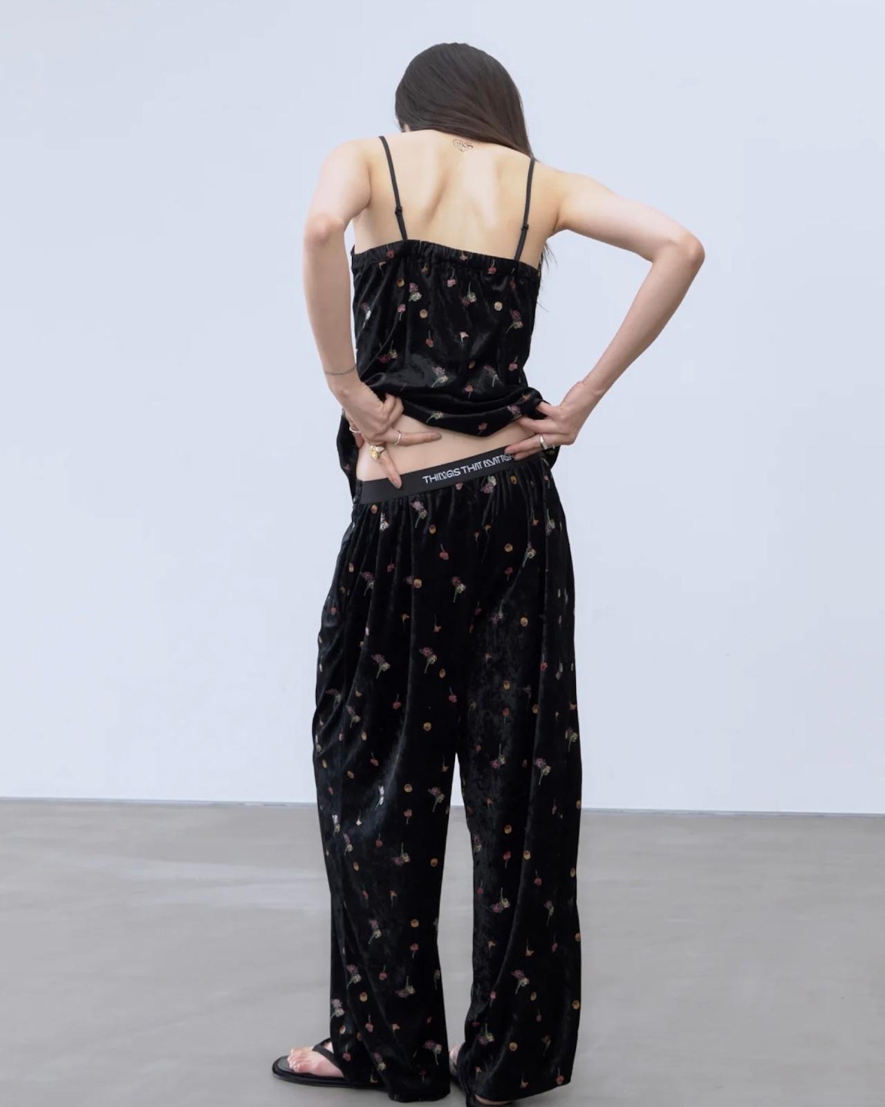 THINGS THAT MATTER シングスザットマター / ベロア パンツ / STICKER PRINT VELOUR PANTS - 6