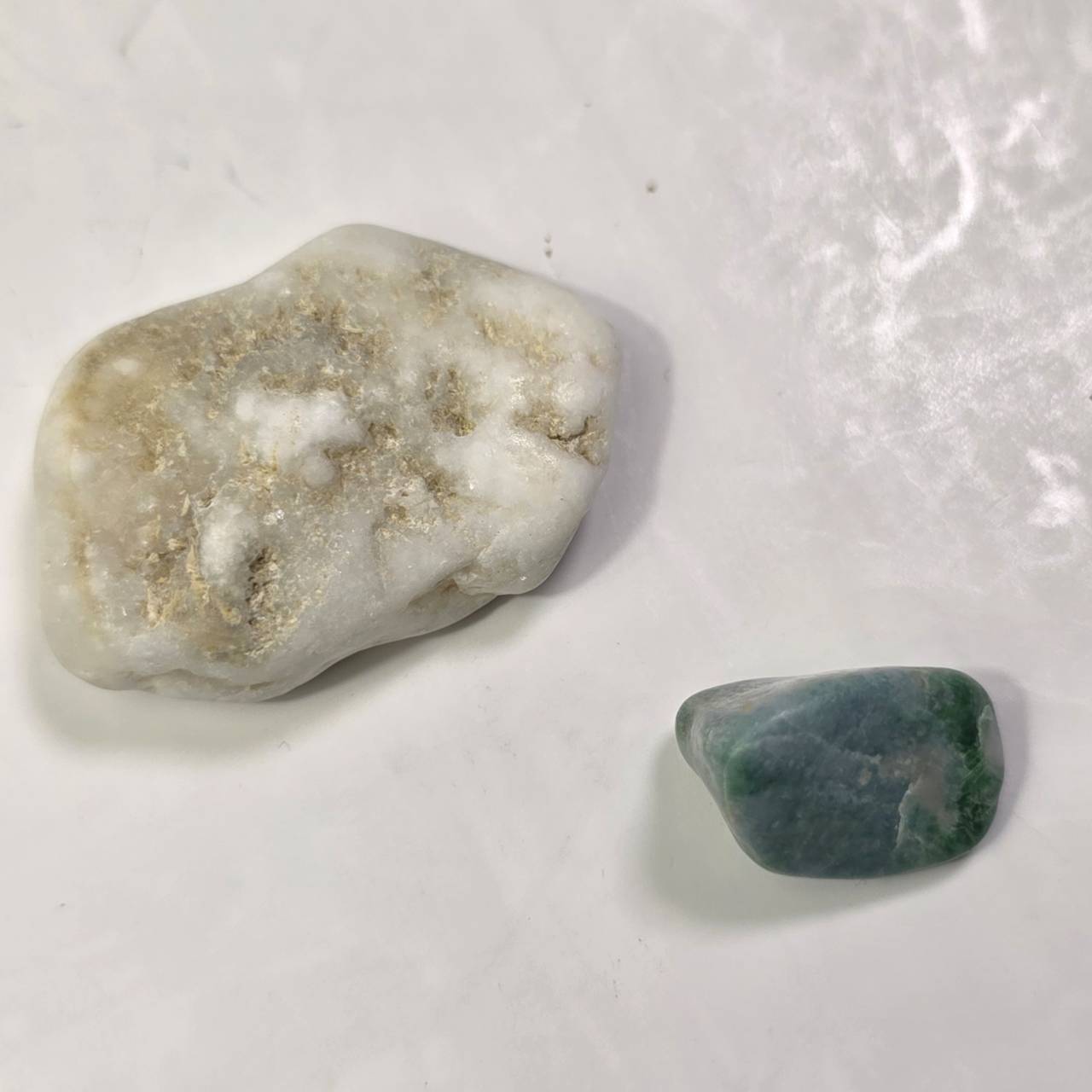 糸魚川翡翠:海石 BGU0259 | 糸魚川翡翠工芸家 赤羽可行BASE