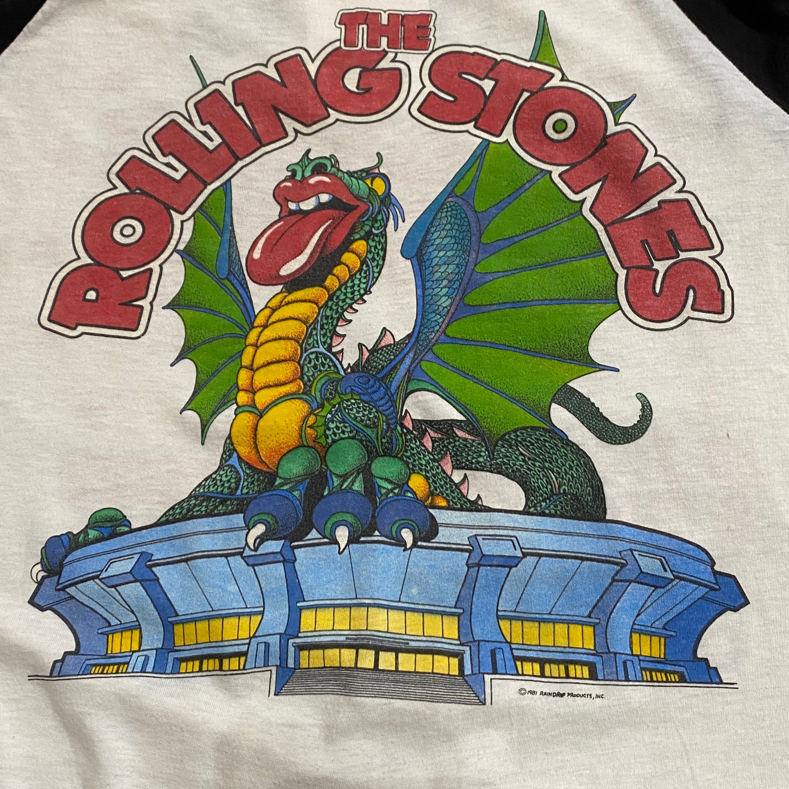 80年代 USA製 size:L【 THE ROLLING STONES 】ローリングストーンズ ドラゴンタン バンドTシャツ バンT 両面プリント  ラグランスリーブ 白 黒 古着 古着屋 高円寺 ビンテージ