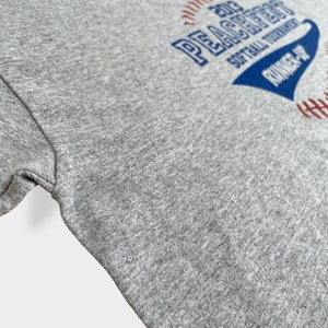 【GILDAN】ソフトボール プリント Tシャツ 半袖 LARGE グレー SOFTBALL us古着