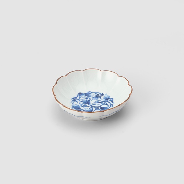 古染唐草紋 菊割4.5寸小鉢