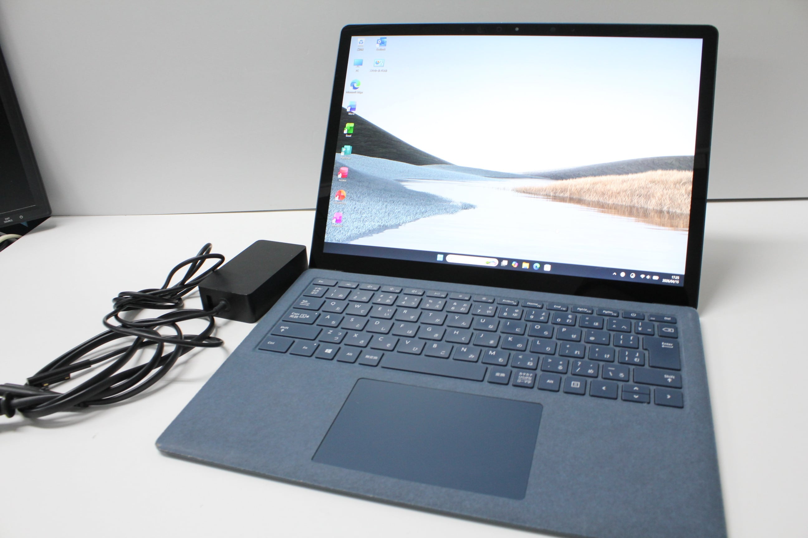 Surface Pro6/intel Core i5/256GB/メモリ8GB ⑤ Amazon.com : Microsoft Surface Pro 6 (Intel Core i5, 8GB RAM