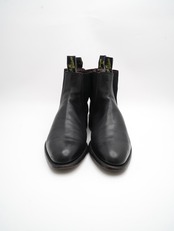 Side gore boots