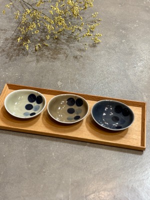 〈WEB陶器市〉楕円浅ボウル（ミニ）　水玉リーフ