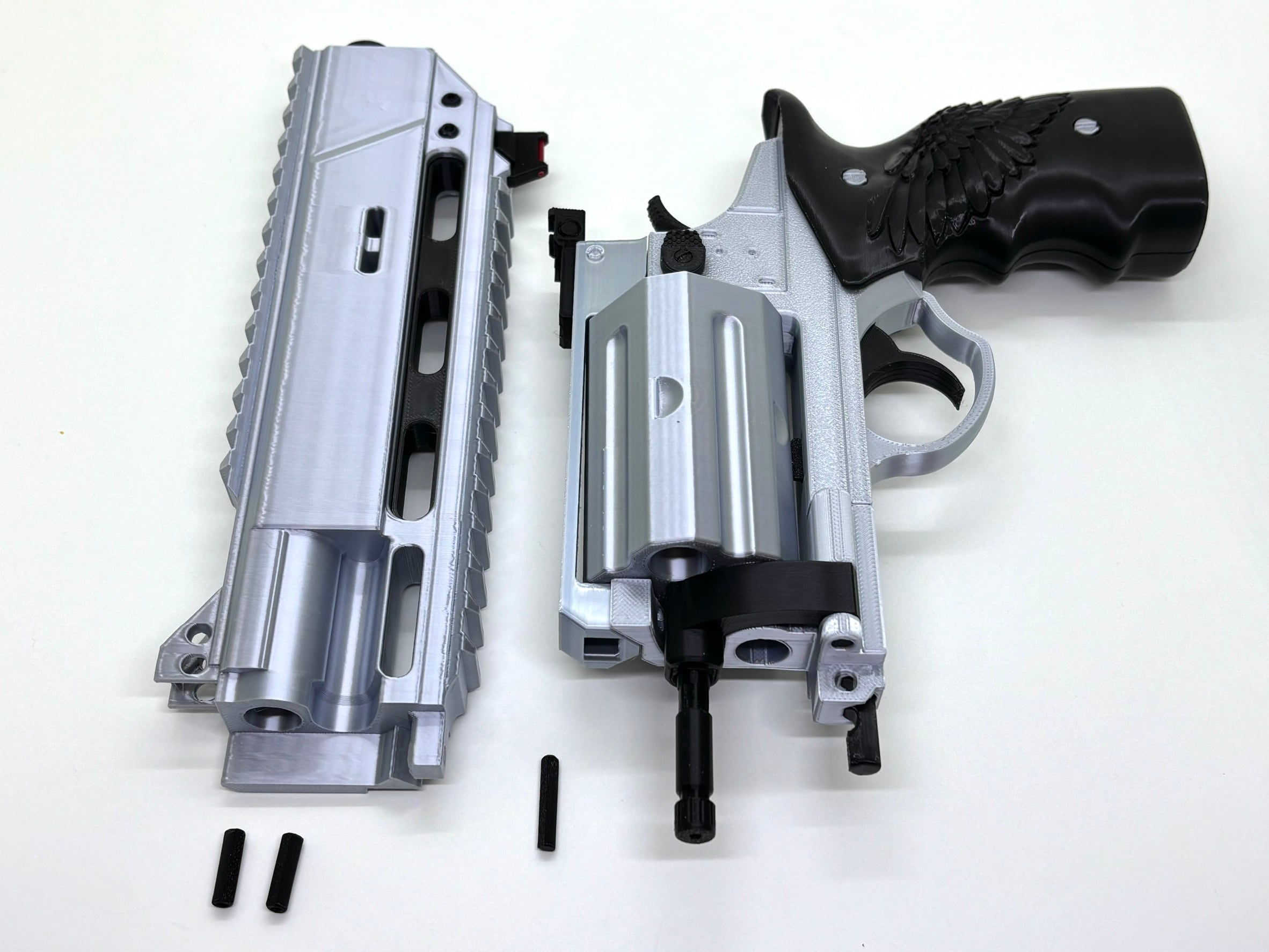 可動モデル）RE9 リボルバー(非金属、発射機能なし） | 3D Bear
