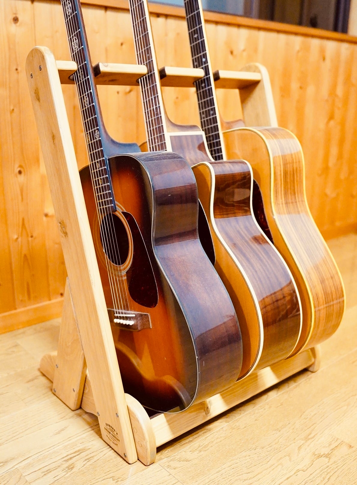 手作り木工 木製ギタースタンド （オーク） ３本掛け | 手作り木工