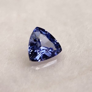 サファイア 0.331ct 青紫色 簡易ソーティング付き No.198