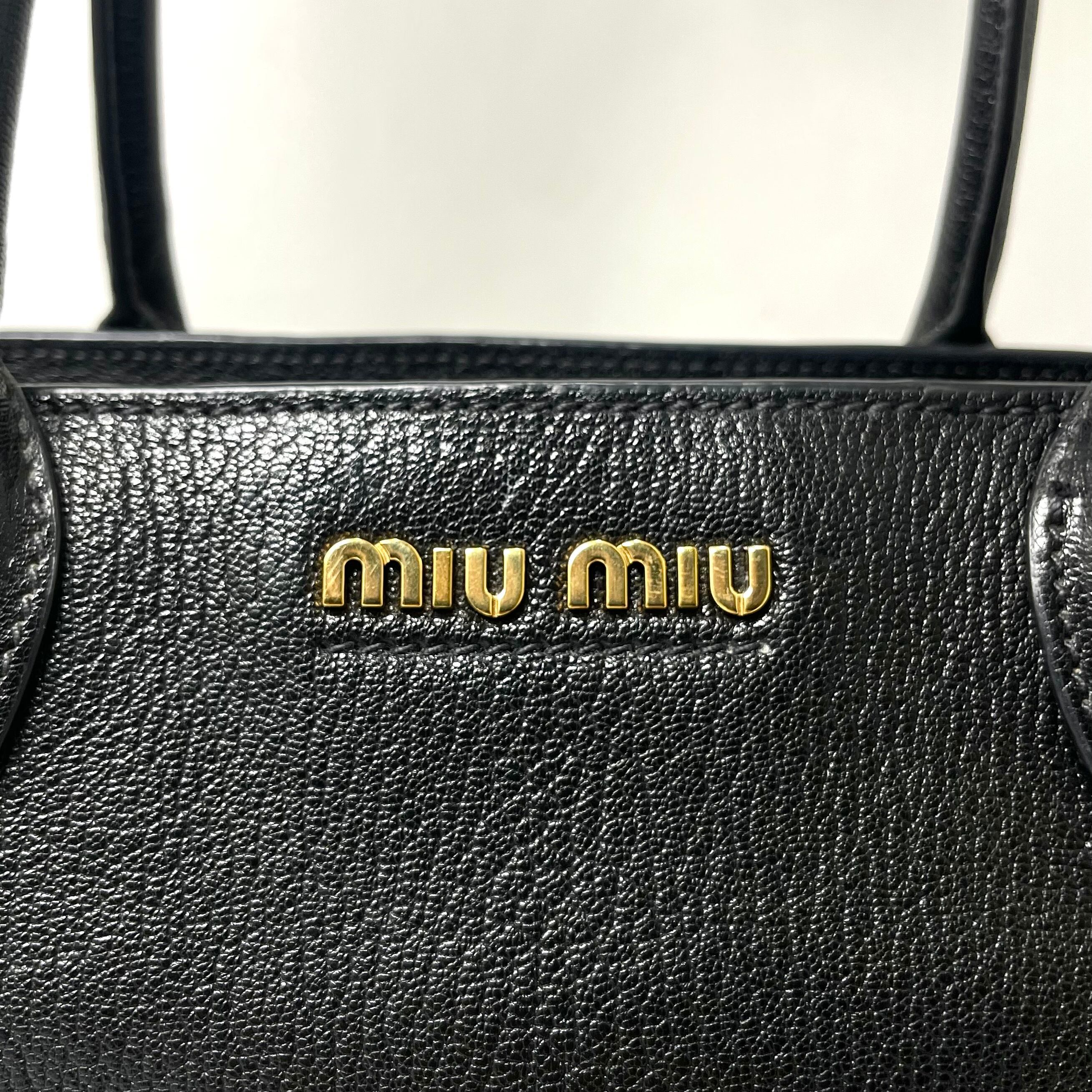 MIUMIU マドラス ハンドバッグ ショルダーバッグ レザー ブラック 