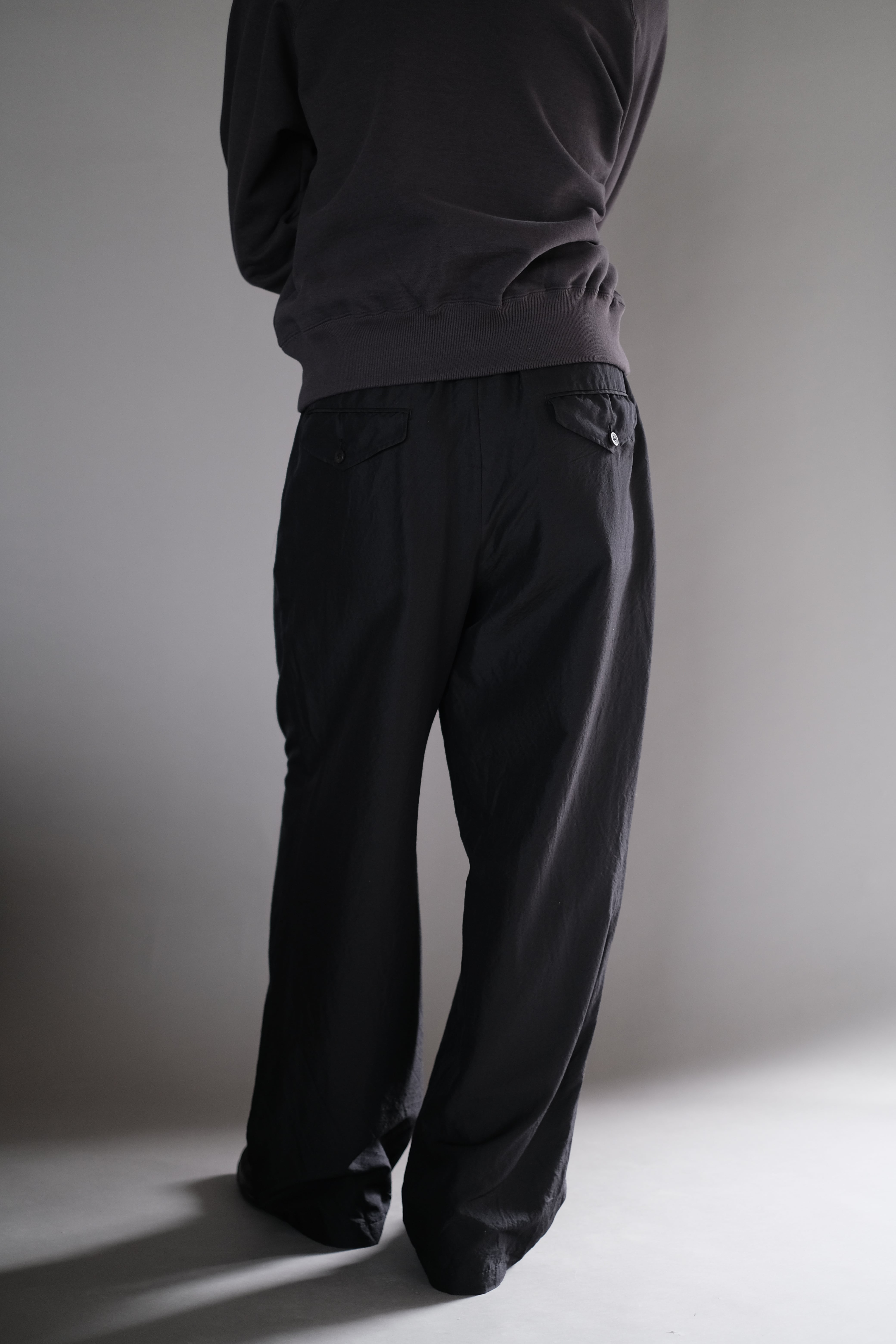 ULTERIOR / WASHED WOOL SILK TWILL DRAWSTRING PANTS | LIVING