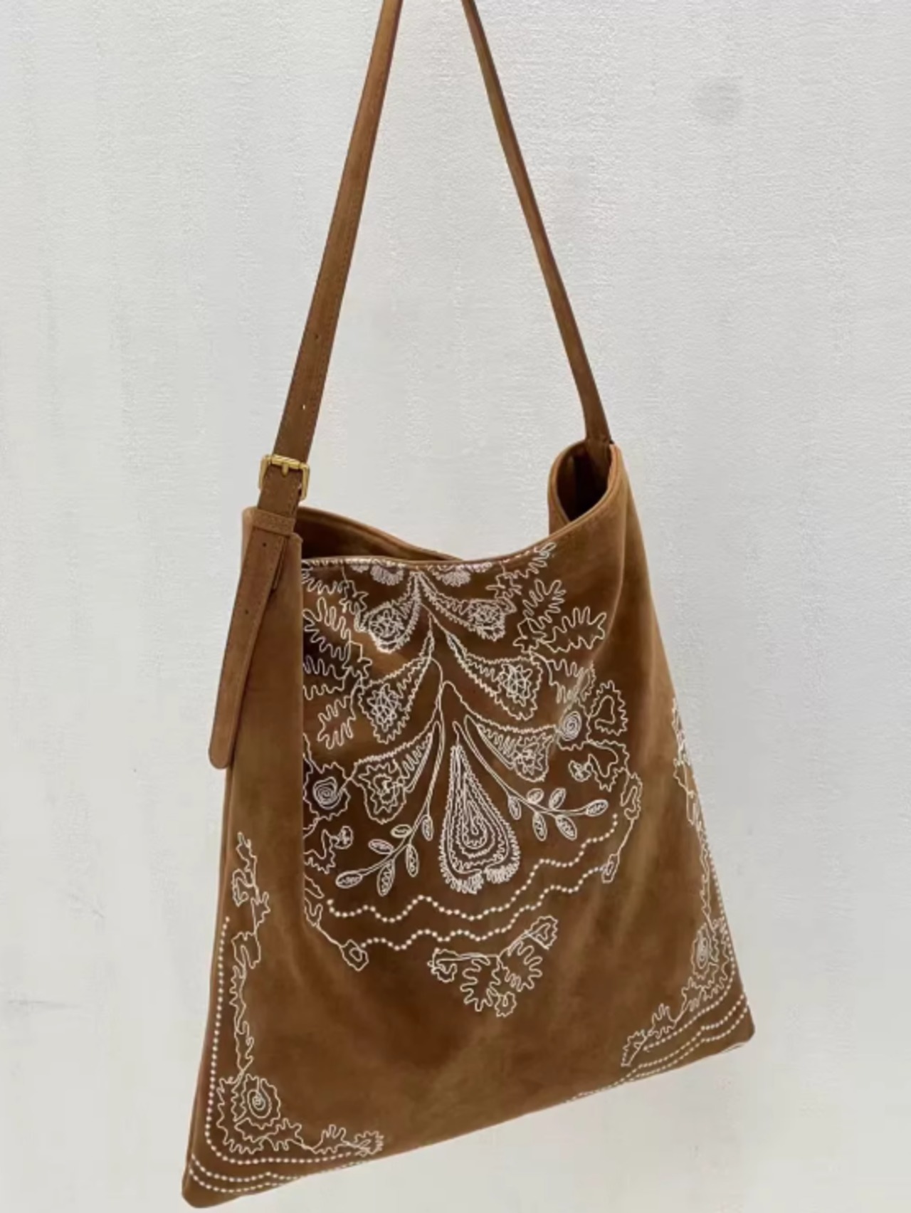 ボヘミアン風刺繍マットレザートートバッグ