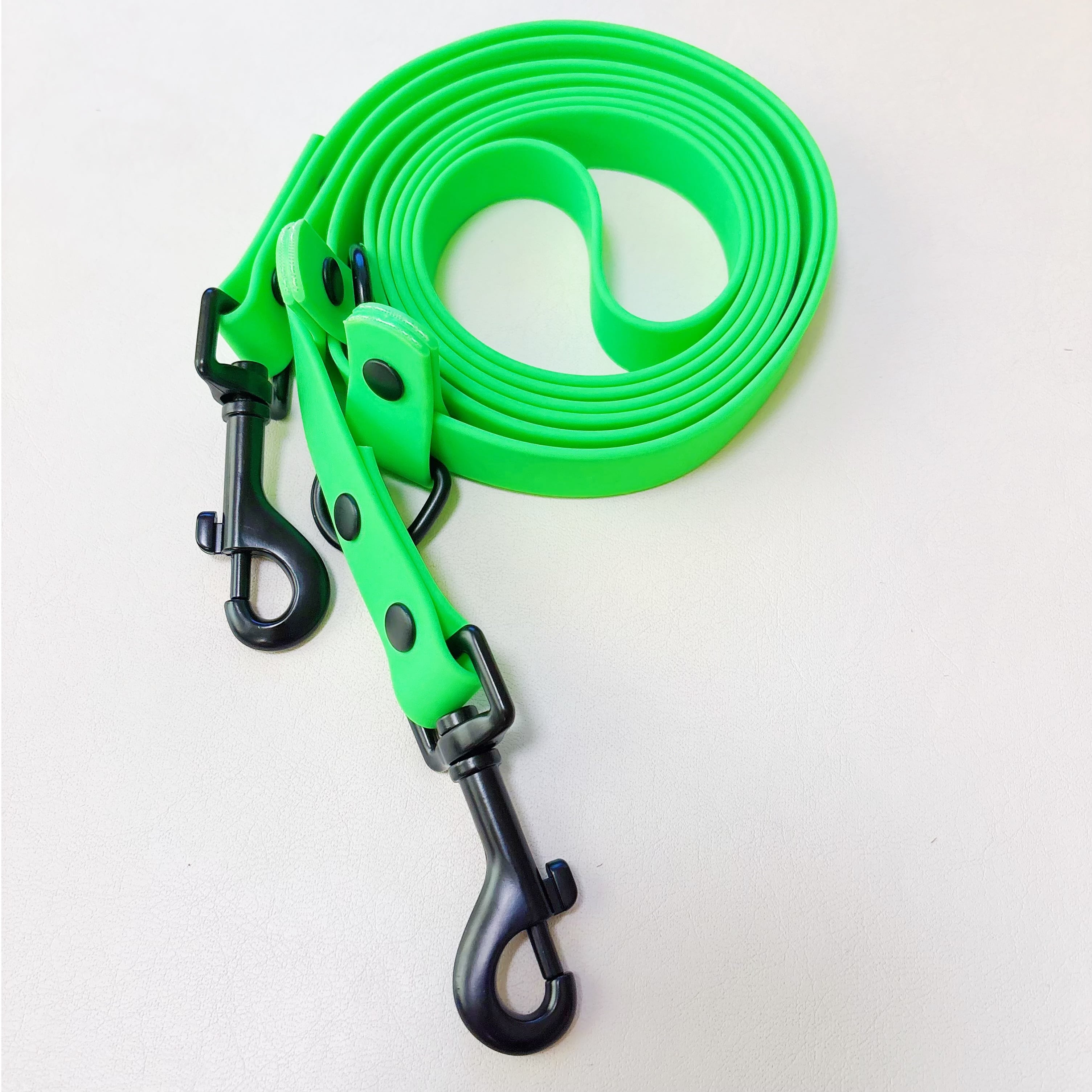 Handsfree】小型犬用 オリジナル防水&汚れ強いPVCリード | ペット用品