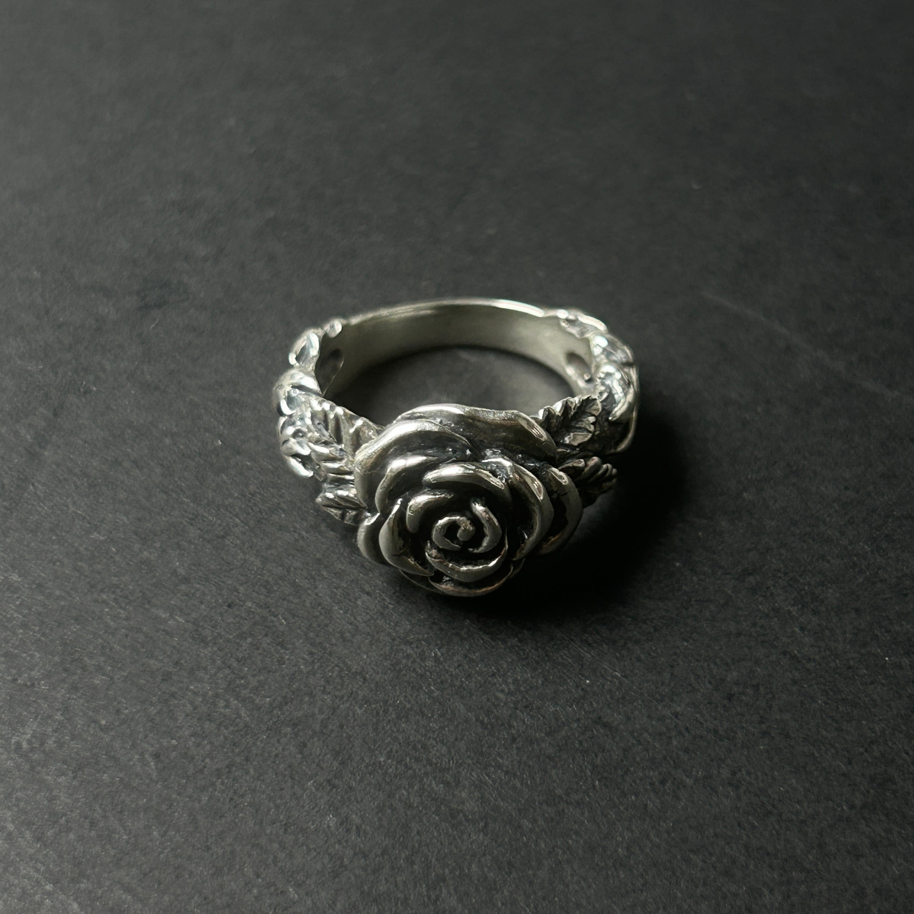 シルバー925 silver 薔薇デザインリング/軽研磨仕上げ/11号