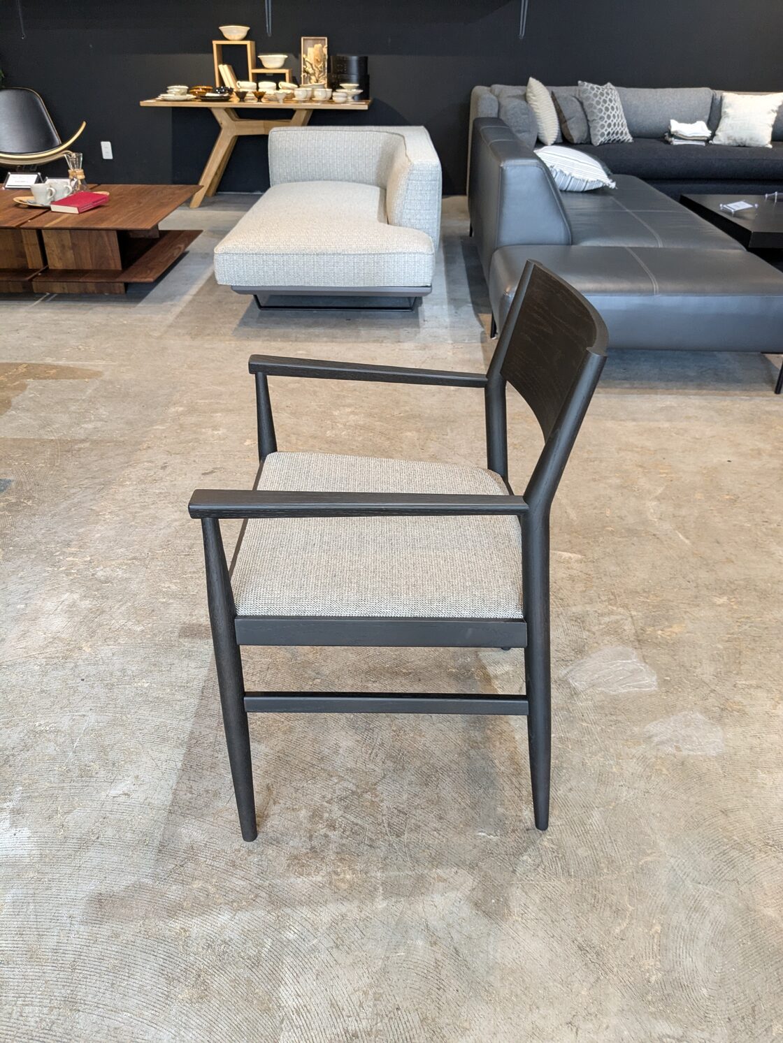 FUJIEI 藤栄 FISアームチェア ミッツ 新品参考価格¥47,000 | PAY ID