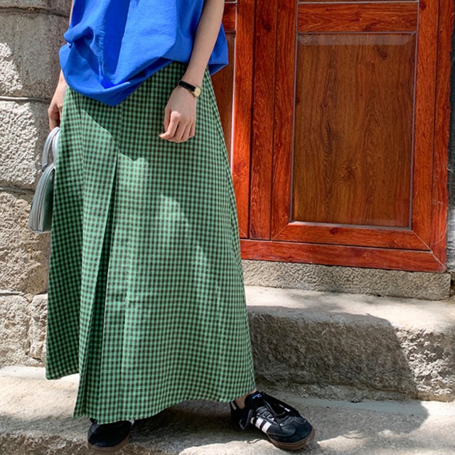 a line mid length plaid skirt