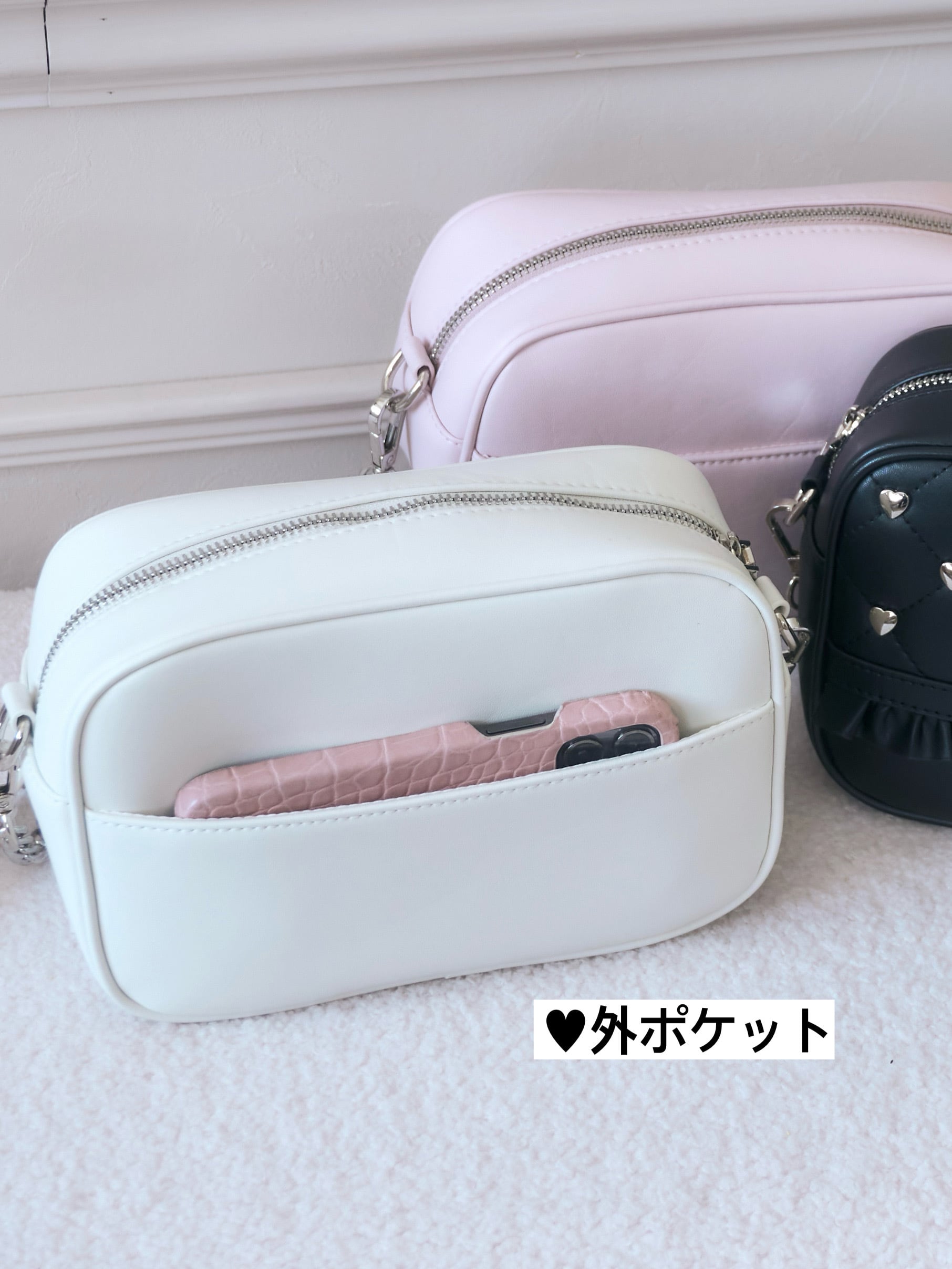 heart studs leather bag