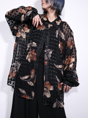 flower and square full pattern over silhouette shirt