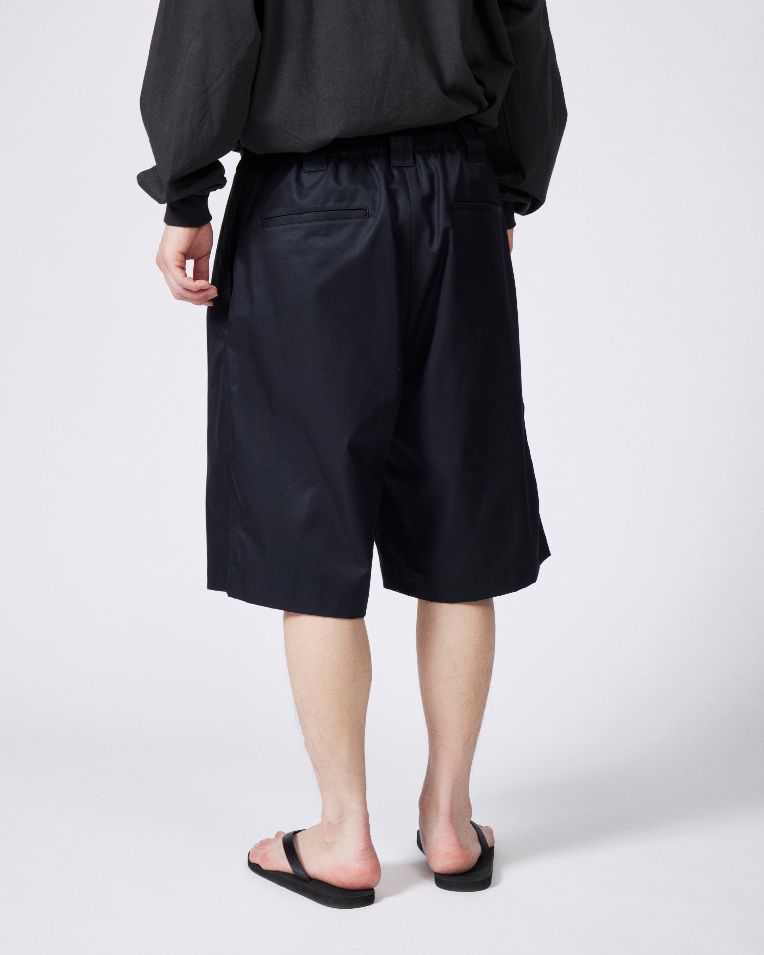 everyone two tuck cotton wide short pants (BLACK) | everyone