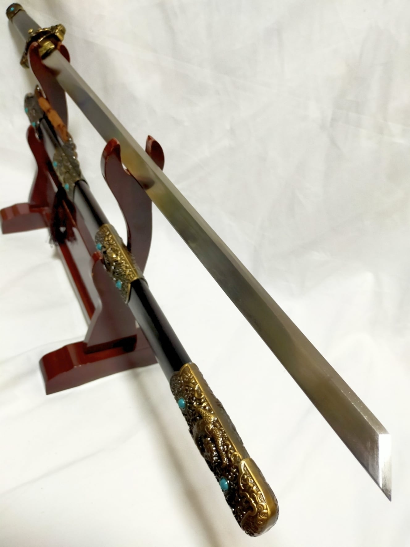 銅唐剣を手作りで包む   模造刀 模擬刀 日本刀 居合刀 刀装具 太刀  軍刀
