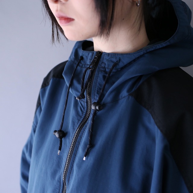 "Columbia" good coloring over silhouette anorak parka