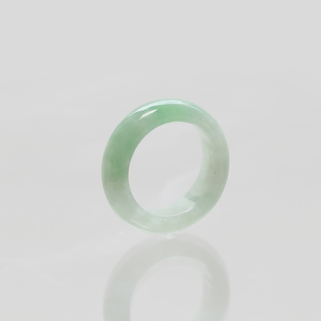 【14号】 clear green 翡翠くり抜き甲丸リング A貨翡翠 jd_rg2644