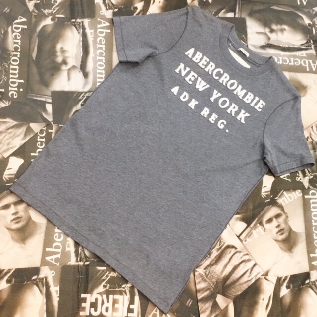 Abercrombie&Fitch　MENS　Ｔシャツ　Ｍサイズ