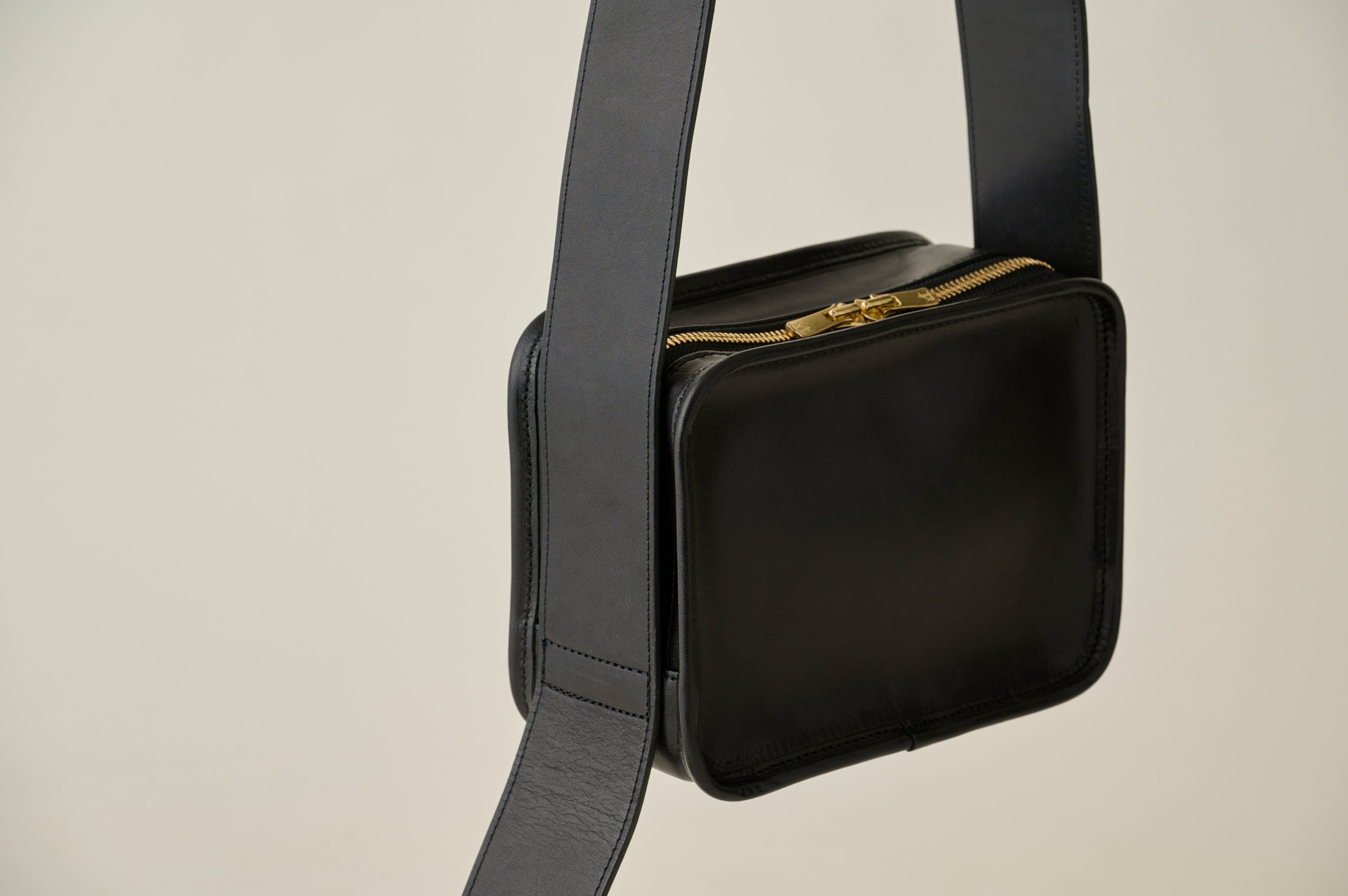 LIMITED】Leather Shoulder Mini Book Bag / BLACK | LIFESTYLIST