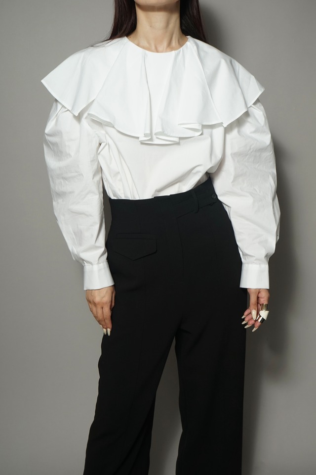 RUFFLE BLOUSE  (WHITE) 2404-64-430