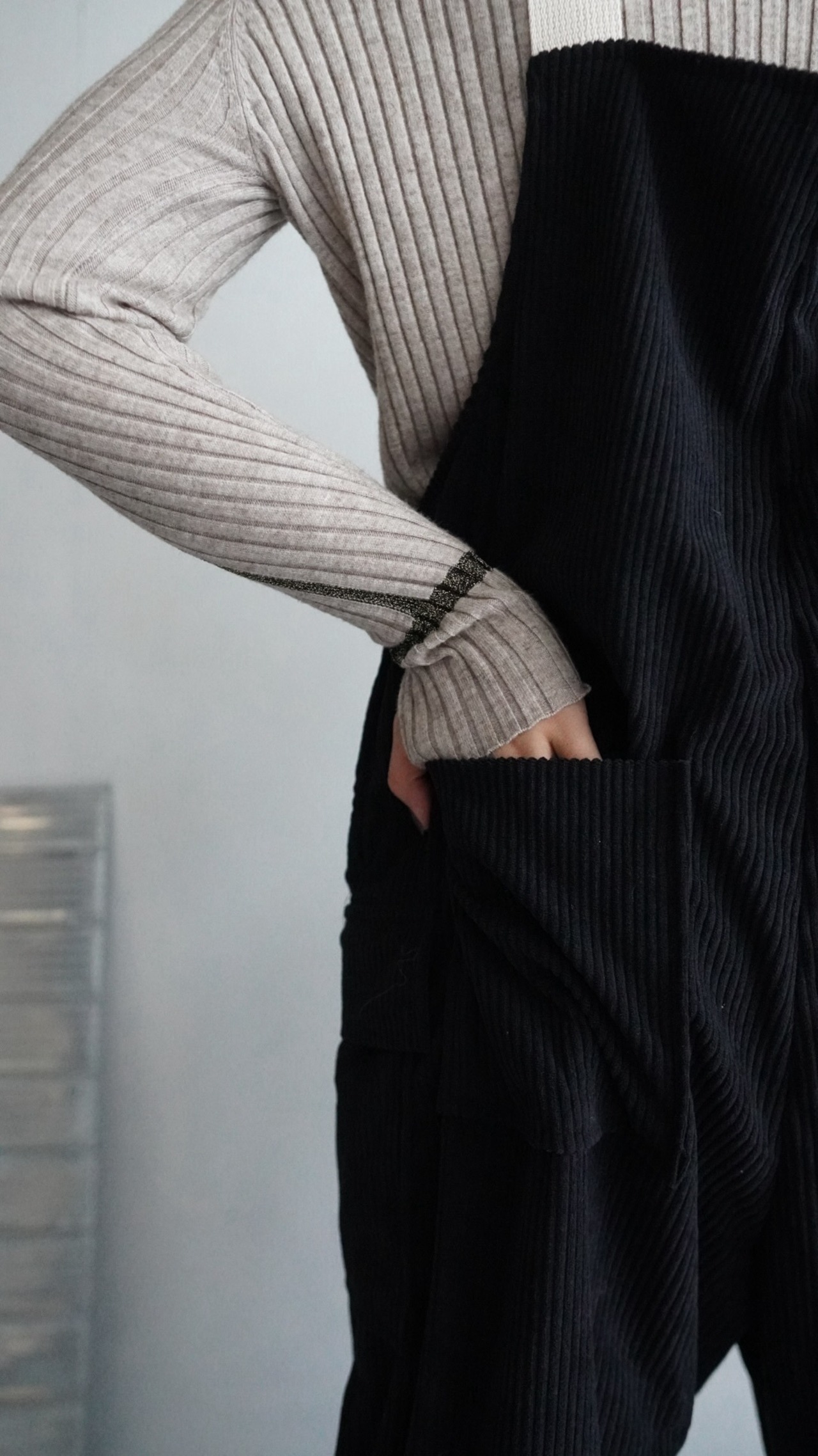 bi-color corduroy サロペット/Black