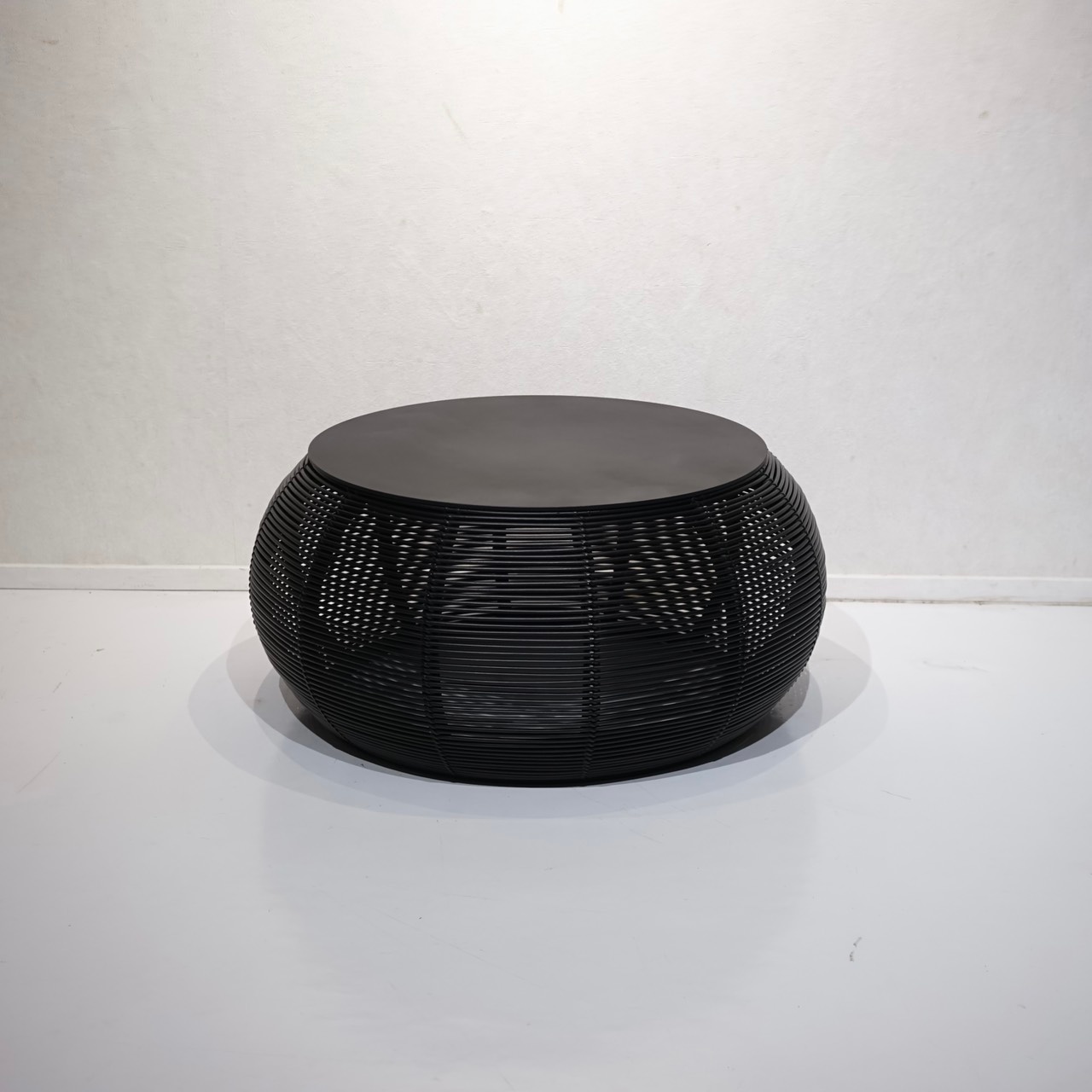 ASPLUND アスプルンド VINCENT SHEPPARD ヴィンセントシェパード IVO COFFEE TABLE イーヴォ コーヒーテーブル ローテーブル ブラック モダン ホテルライク ラグジュアリー