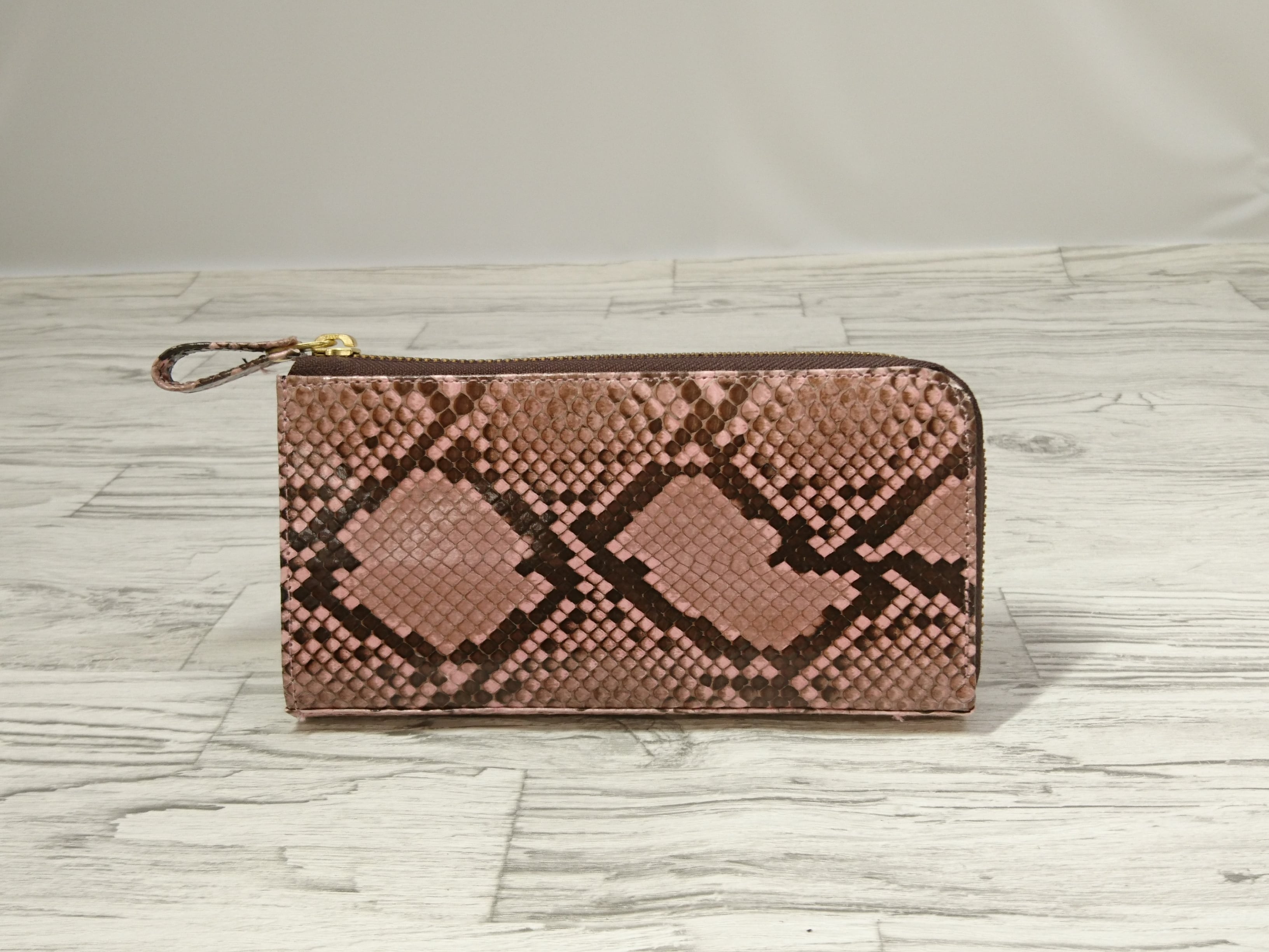 ◉パイソンレザーL字ファスナーウォレット◉ 新進工房（長財布のフリマ  