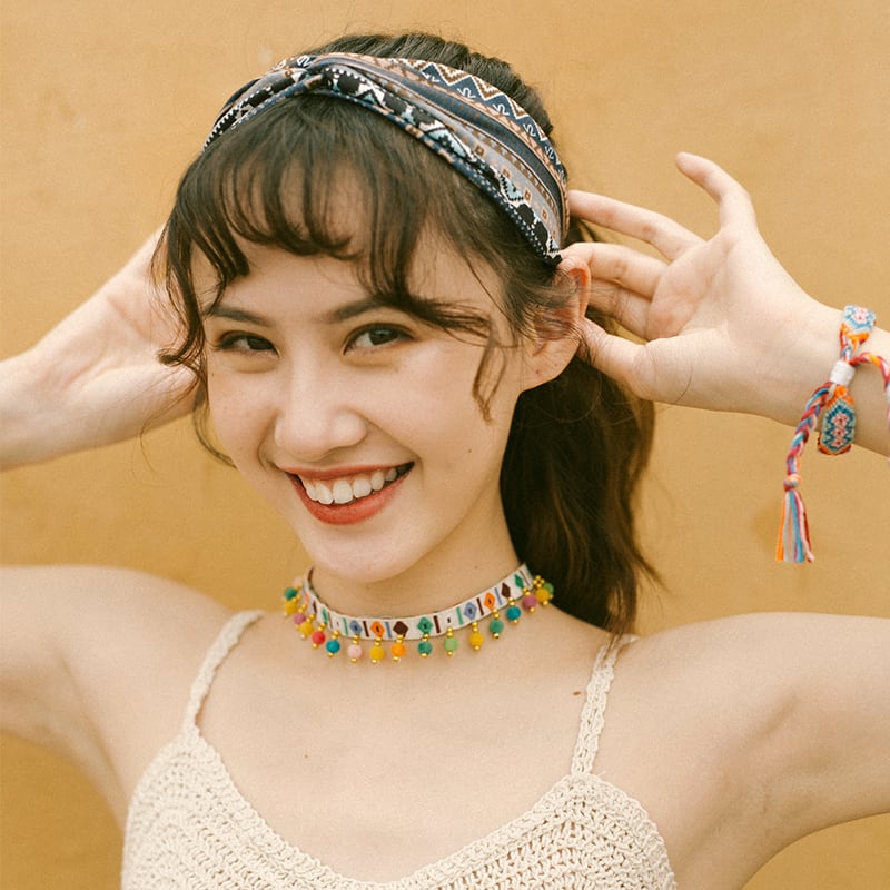 弾力性と用途の広いカラーヘッドドレスボヘミアンヘッドバンドを備えた