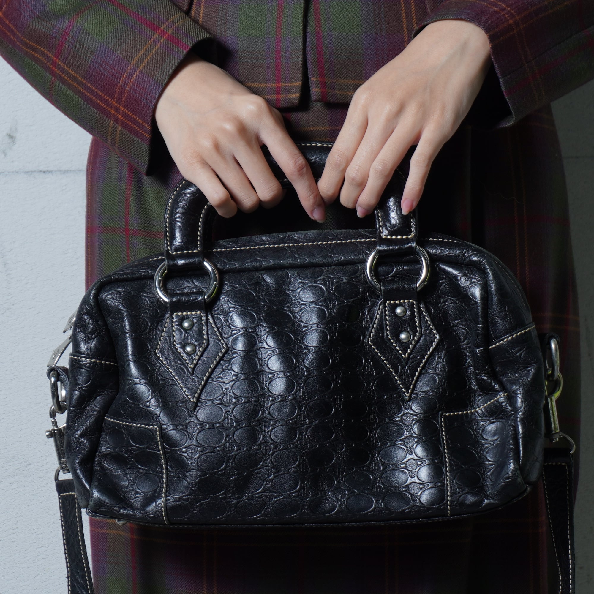 美品✨ヴィヴィアンウエストウッド 2way ハンドバッグ レザー オーブロゴ Vivienne Westwood】ヴィヴィアンウエストウッド ”オーブロゴ総柄
