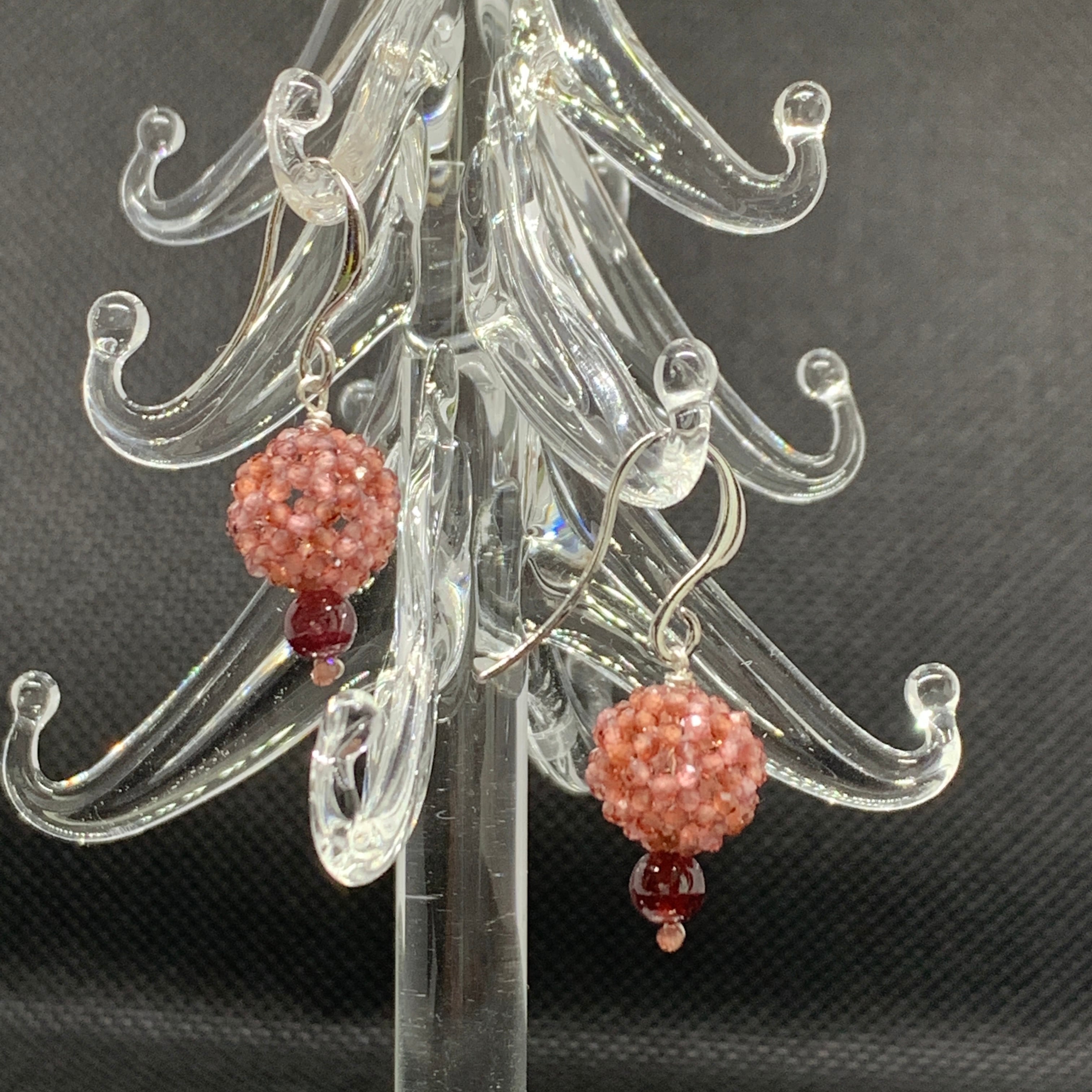 ピアス【バッキーボール(ガーネット)】 | earth venus