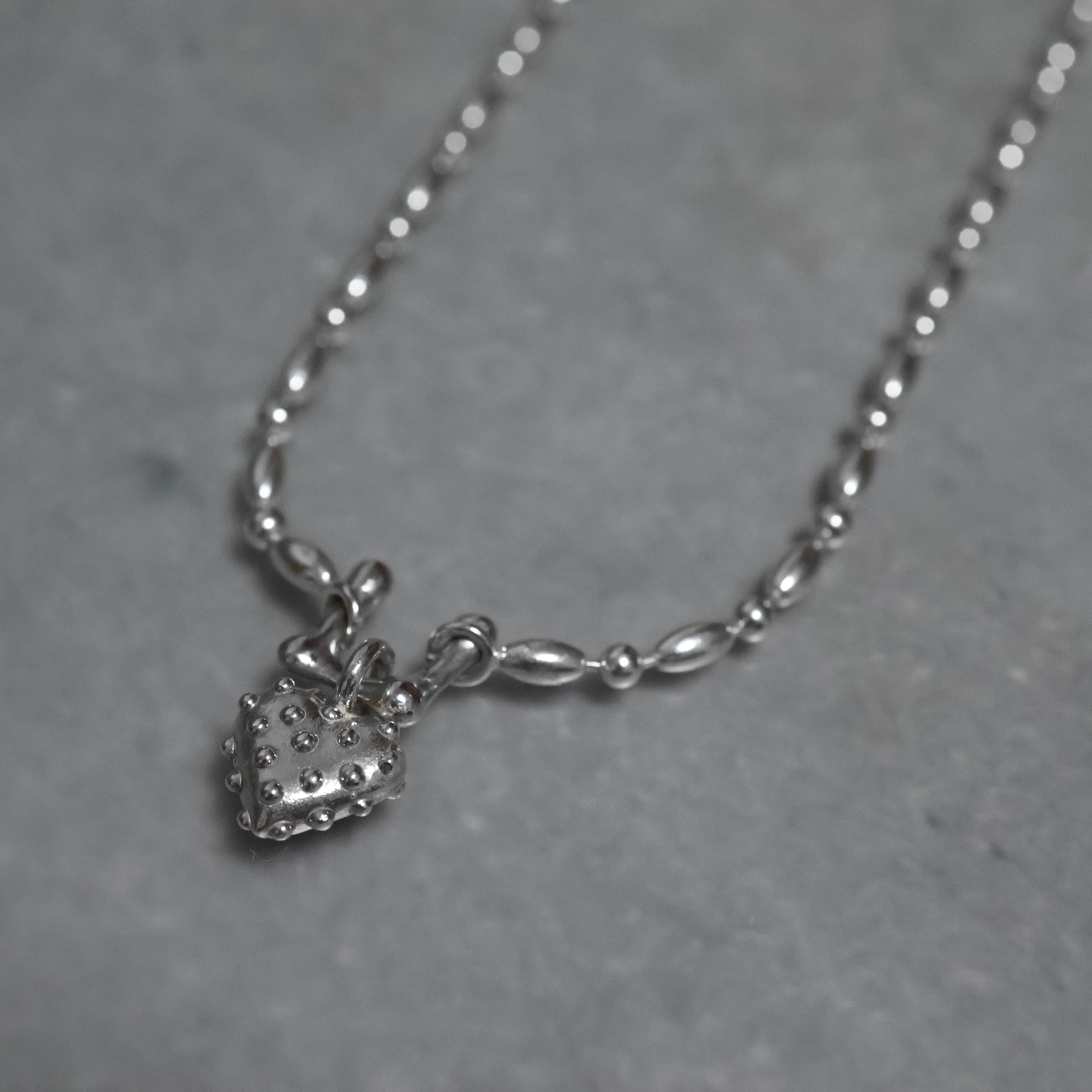 Bone necklace -dotty- B | EMIKOAMANO