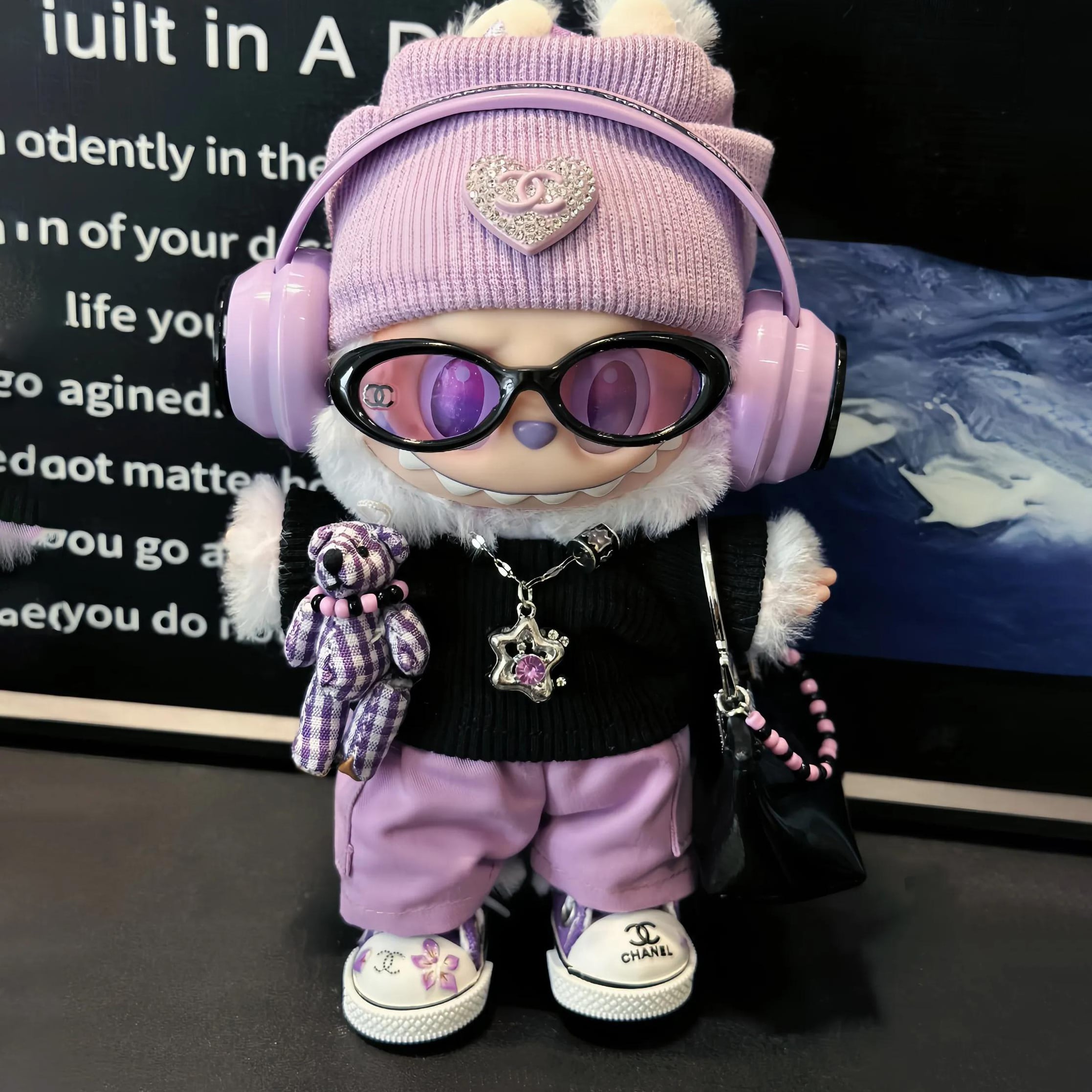 プレミアム クールコーデ!Labubu 8点セット UKチェック ぬいぐるみの熊が付属 クール スタイリッシュ 15cm 17cm 大人かっこいい 高品質 プレミアム ラブブ