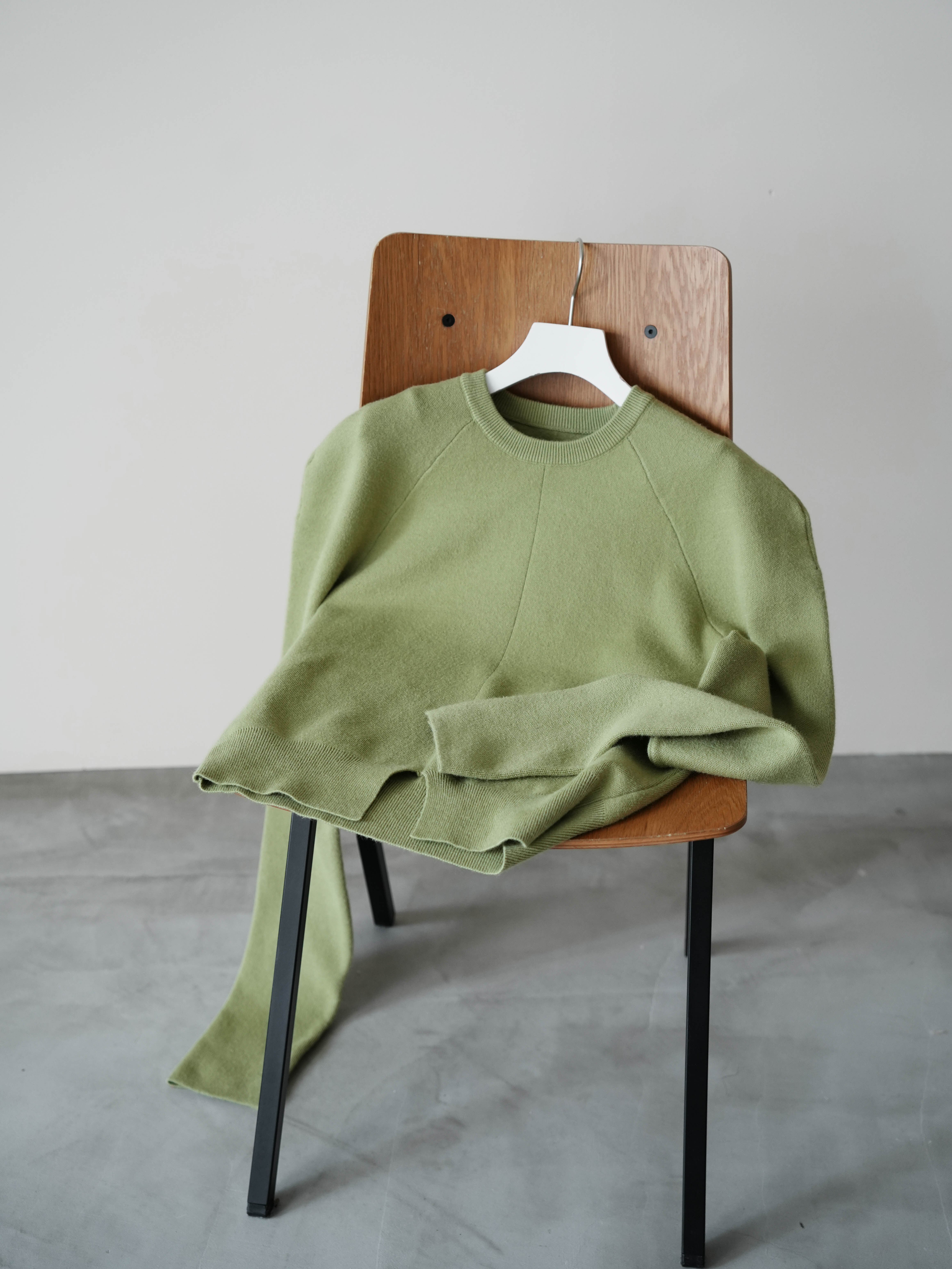 7/2-7/7先行受注商品】square shoulder slit knit | Katrin TOKYO